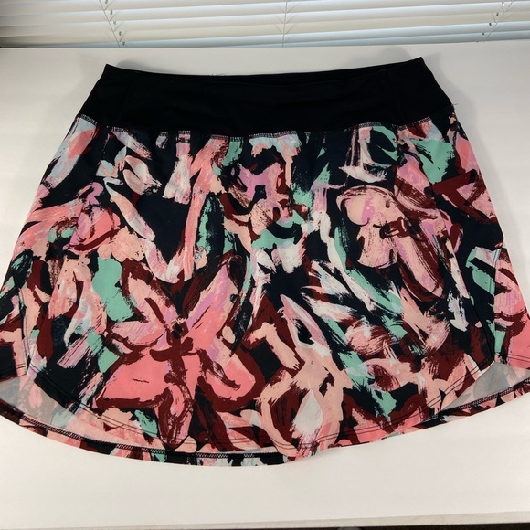 zelos skort
